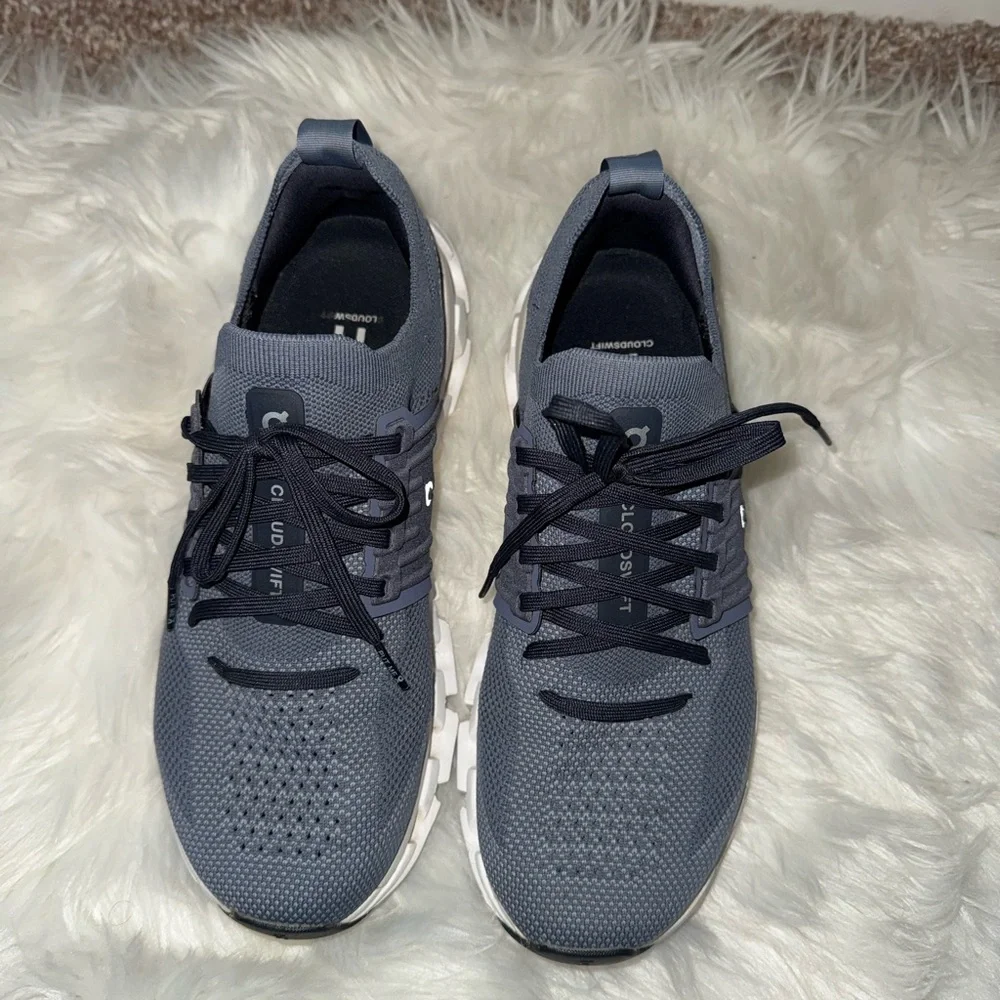 On Running Shoe Cloudswift 3 in blue and white - Picture 6 of 14